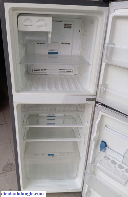 TỦ LẠNH CŨ ELECTROLUX 212L