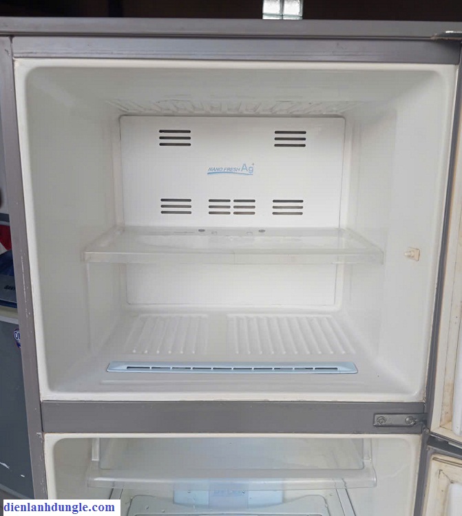 TỦ LẠNH CŨ SANYO 245 LÍT