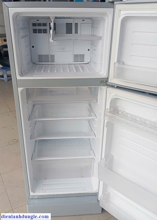 TỦ LẠNH CŨ SHARP 180L