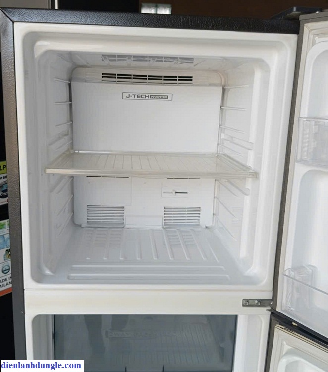 TỦ LẠNH SHARP 241L - INVERTER